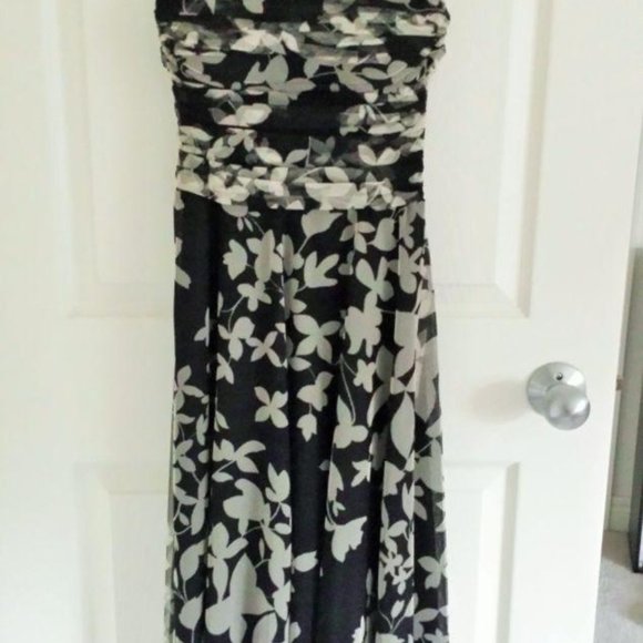 BCBG MAXAZRIA SIZE 2 STRAPLESS BLACK AND GRAY TULLE DRESS - Picture 3 of 3